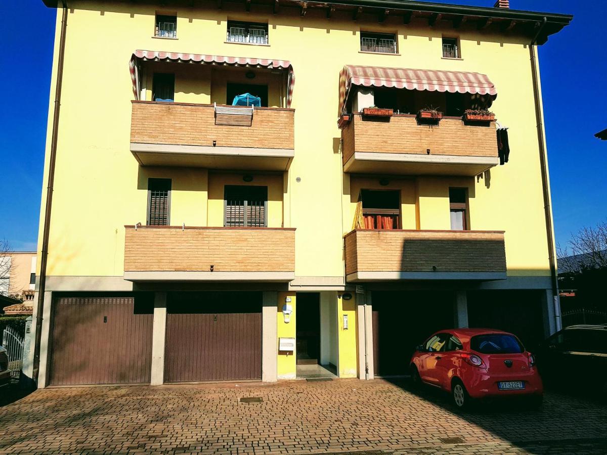 Guest Holiday Filangieri 1 Reggio Emilia Exterior photo