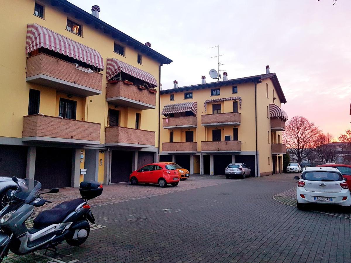 Guest Holiday Filangieri 1 Reggio Emilia Exterior photo